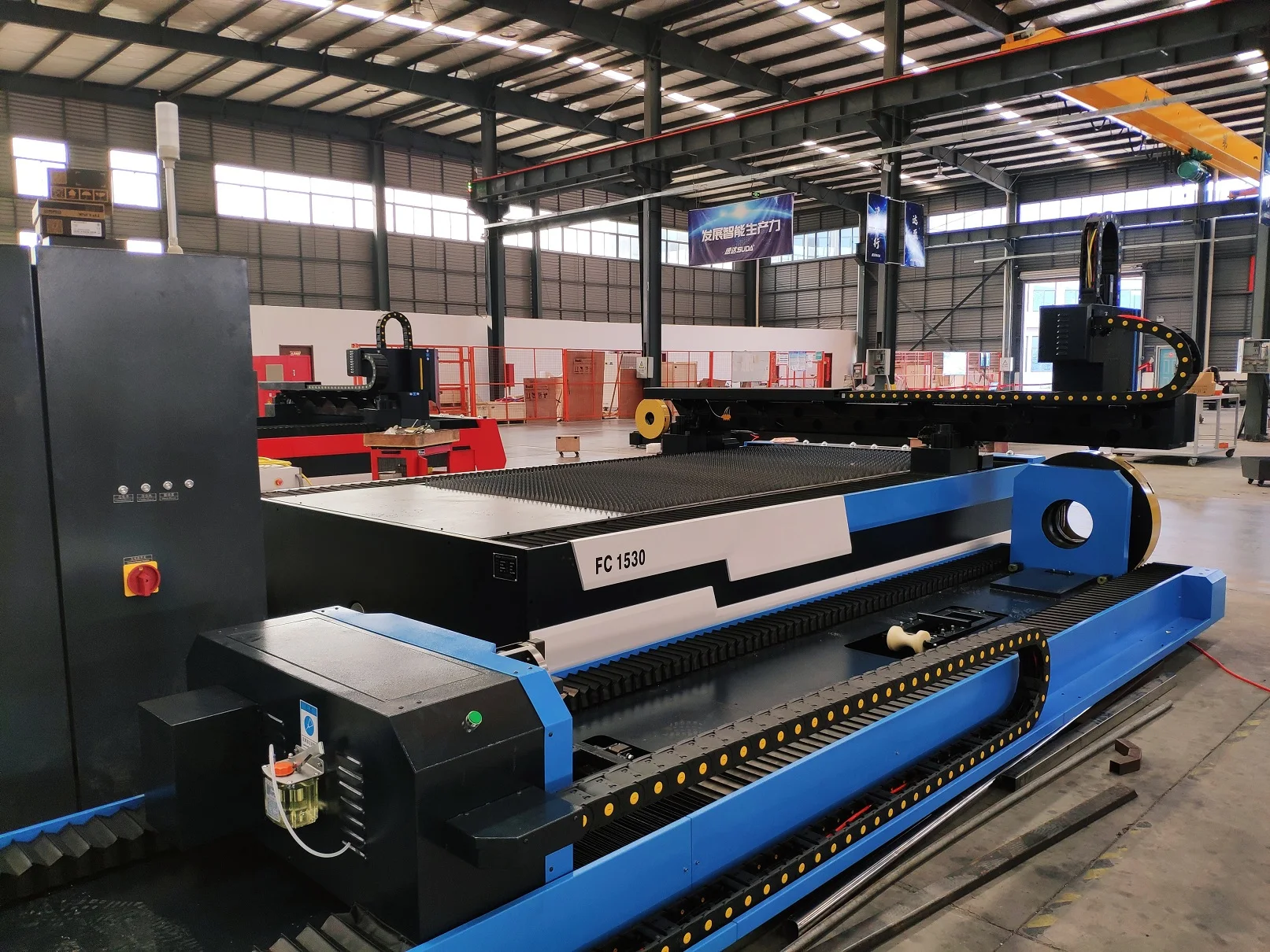SUDA Rotary Device 1000w Pipe Fiber Laser Cutting Machine for stainless steel and carbon steel