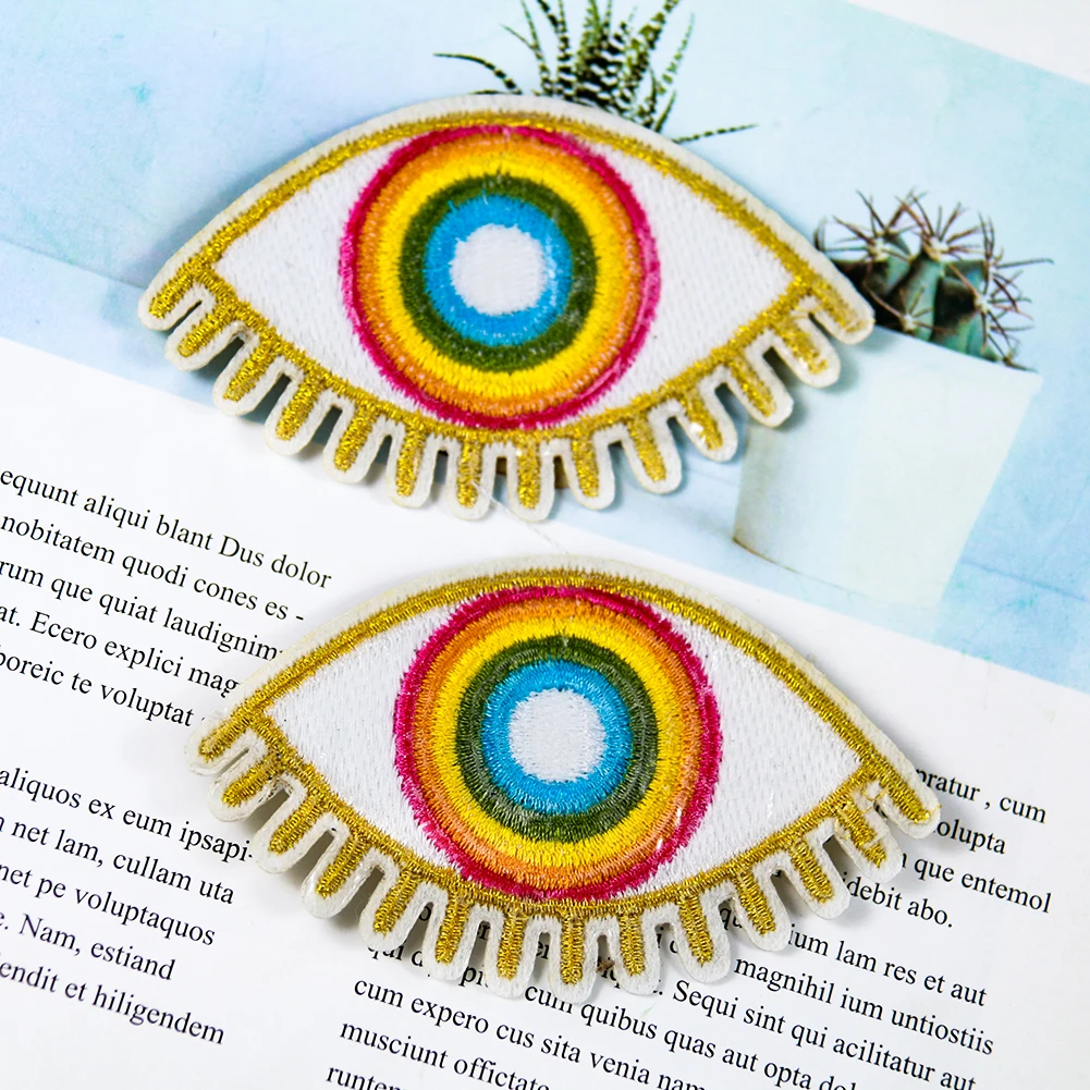 Factory directly customized shipment of evil rainbow eye puffer clothing iron on patches