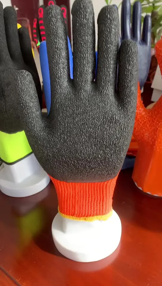 7 Gauge Coated Wrinkle Warm Fleece Lined Latex Glove Malaysia Top Wear Resistant Non Slip Dipped Labor Thermal Winter Glove