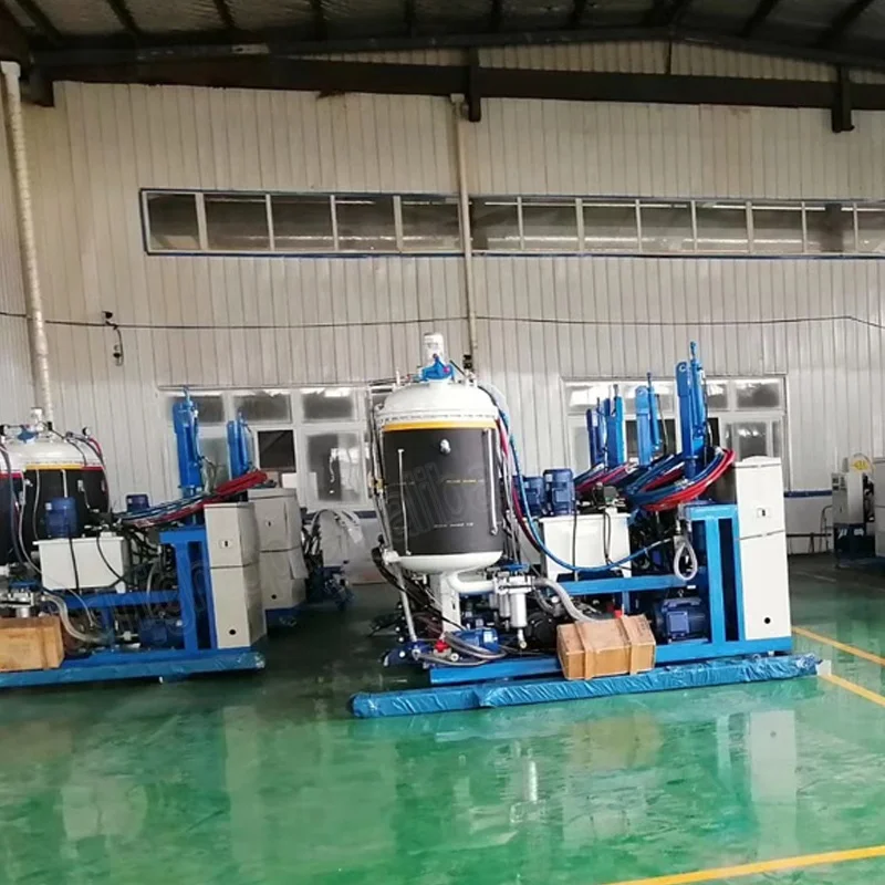 Машина для впрыска пенополиуретана высокого давления для стеновых и кровельных изоляционных панелей