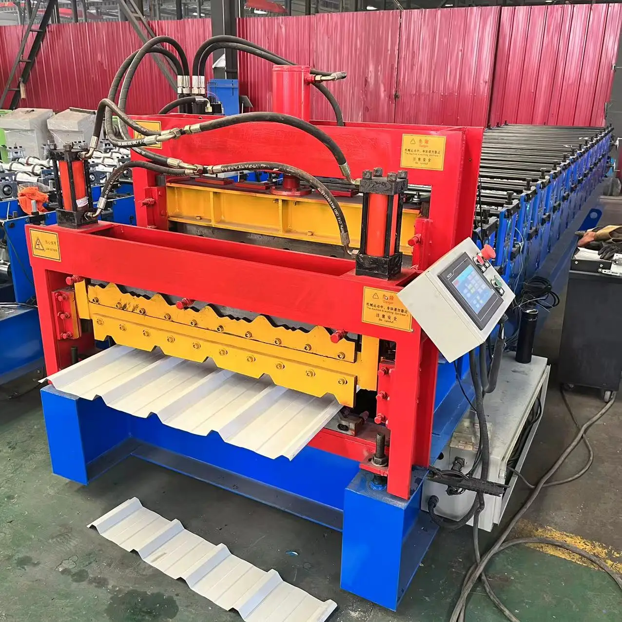 PPGL PPGI Sheets Automatic roofing tile sheets roll forming machine trapezoid roof making machine