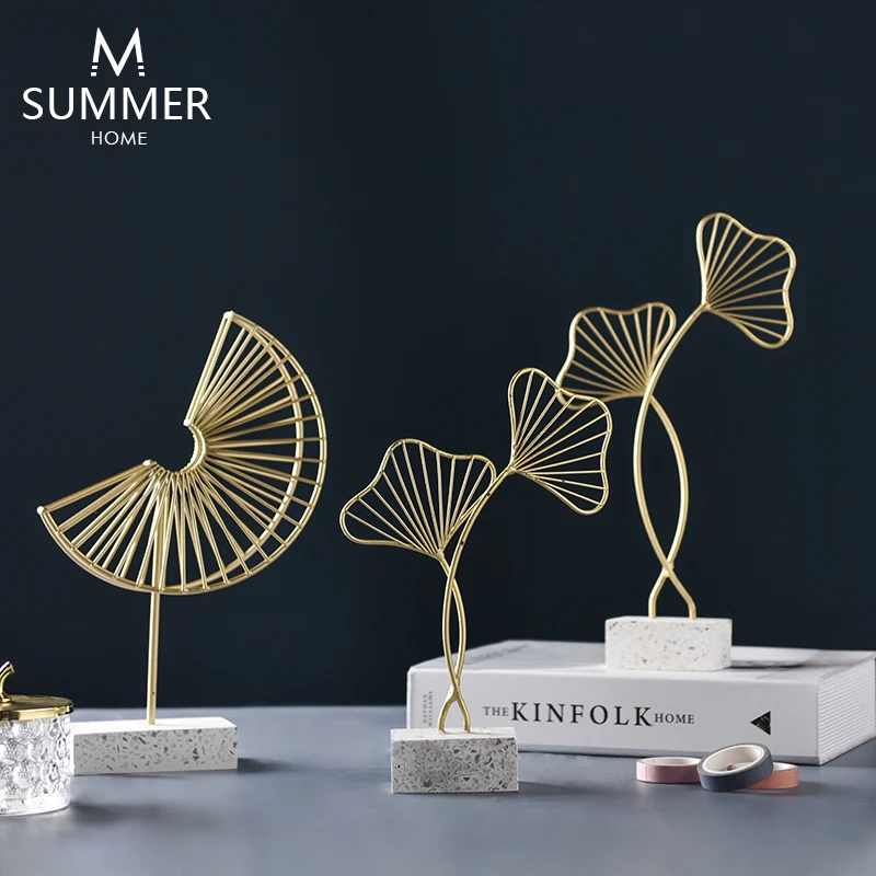 
Nordic Creative Metal Ginkgo Biloba Figurines Wrought Iron Flower Plant Ornament Home Decor Accessories 