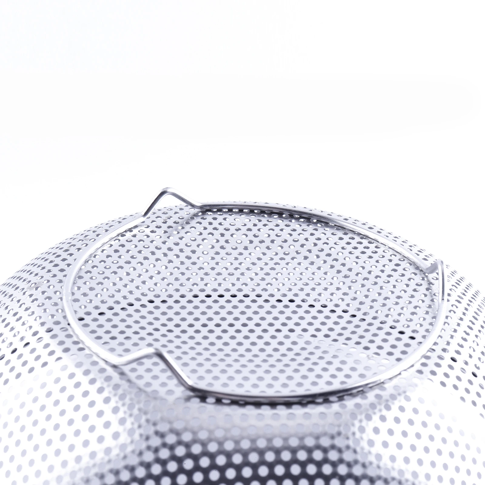 Punching Hole Basket with Double Ears Perforated Strainer Stainless Steel Colanders & Strainers Kitchen Filter Basket All-season