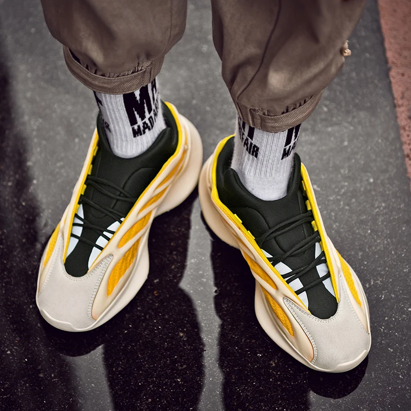 High Quality Men Fashion Sneaker Fluorescence Casual Yezzy Shoes Youth Sport Yeezy 700v3 Shoes Sneakers For Men