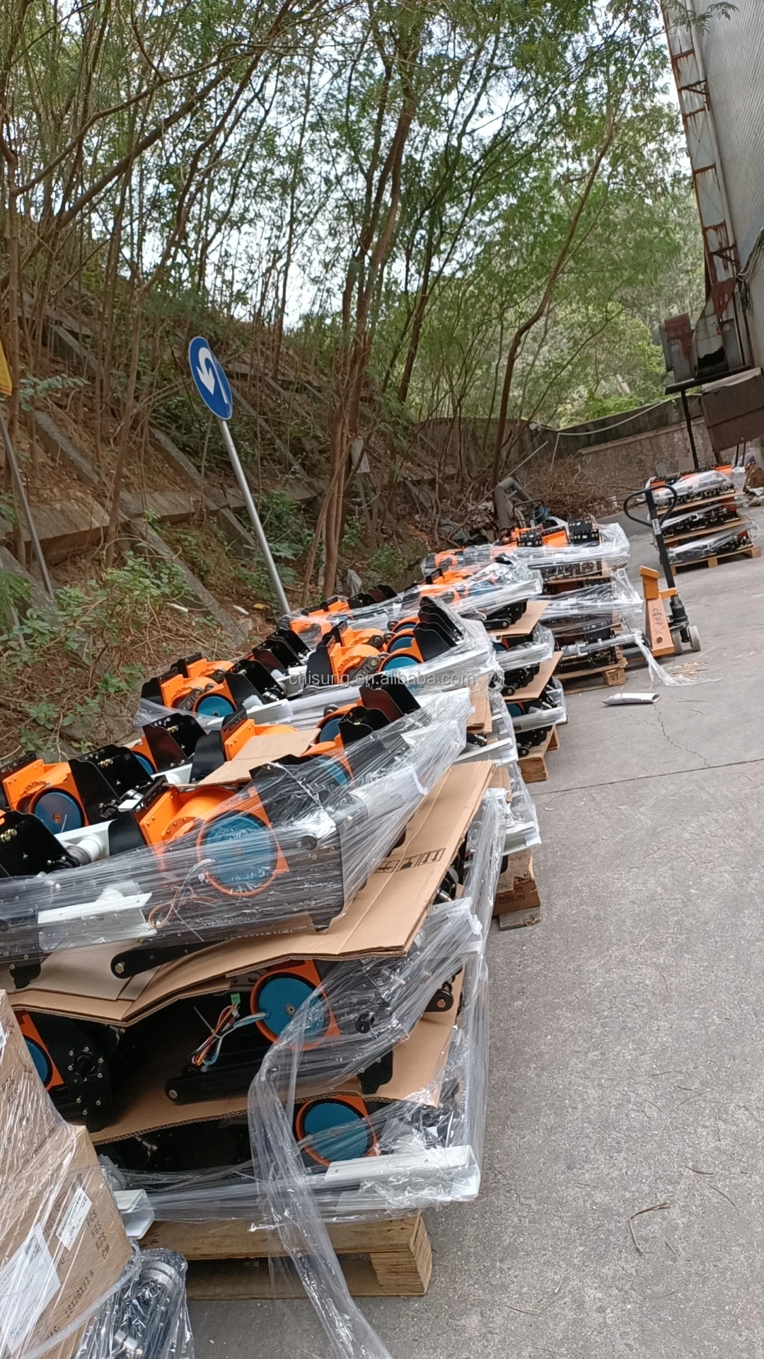 Security Barrier Gate 0.6s Toll fast Automatic Barrier Gate Dc Motor Remote Control System