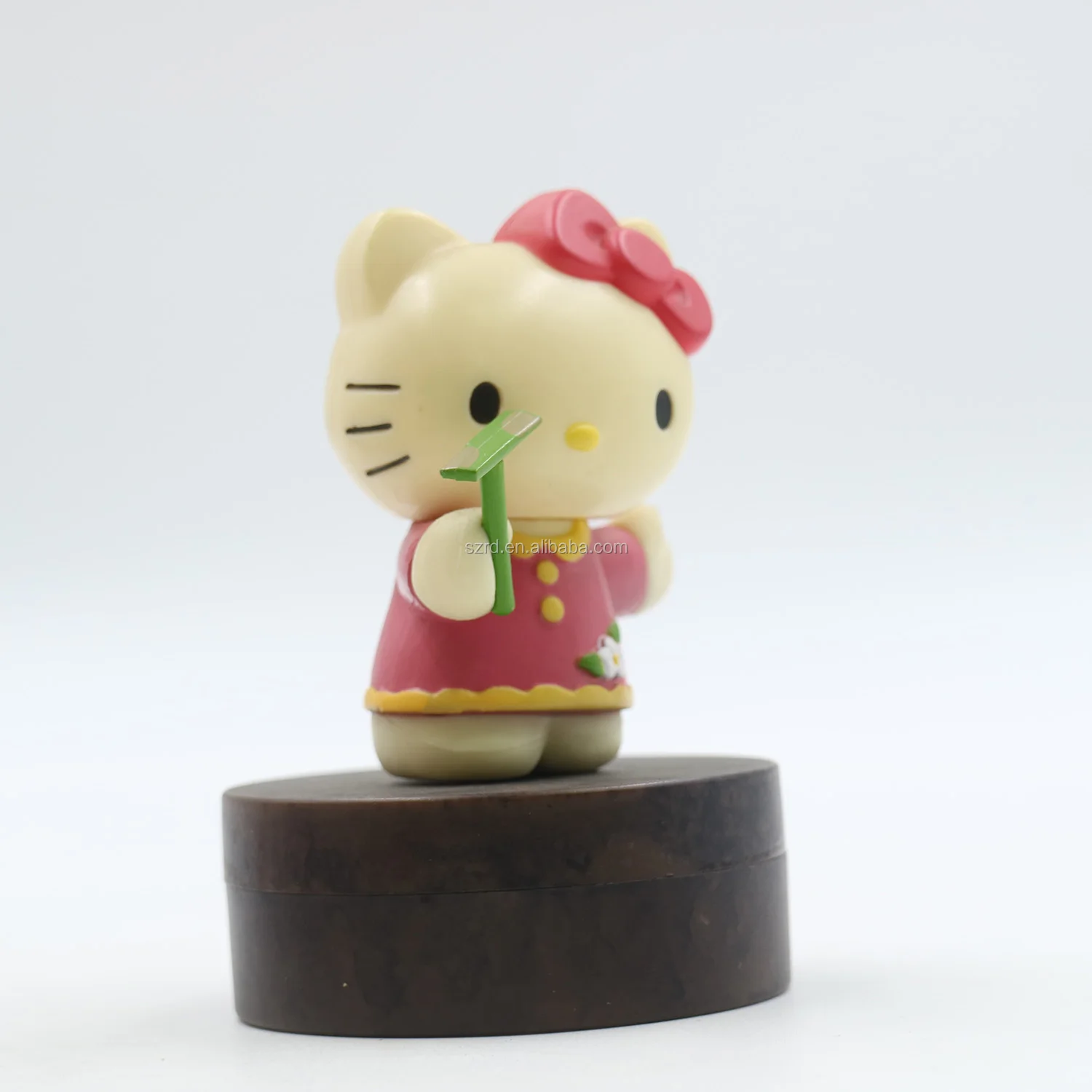 Wholesale Custom Made Plastic Cute Anime Character toys display on