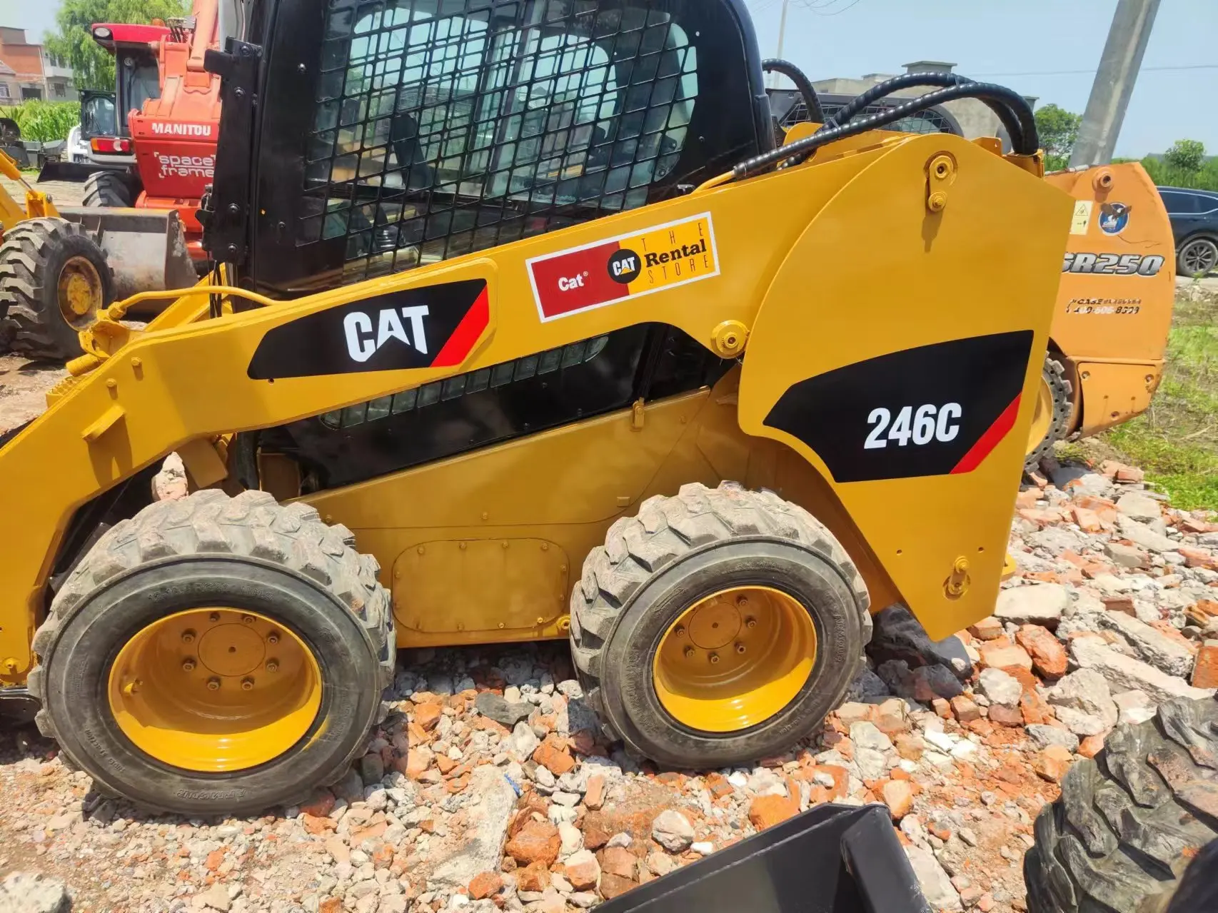 Hot selling Used Japan Imported Caterpillar  CAT246C  Mini Skid Steer Loader Second Hand Original Engine Cat small loader