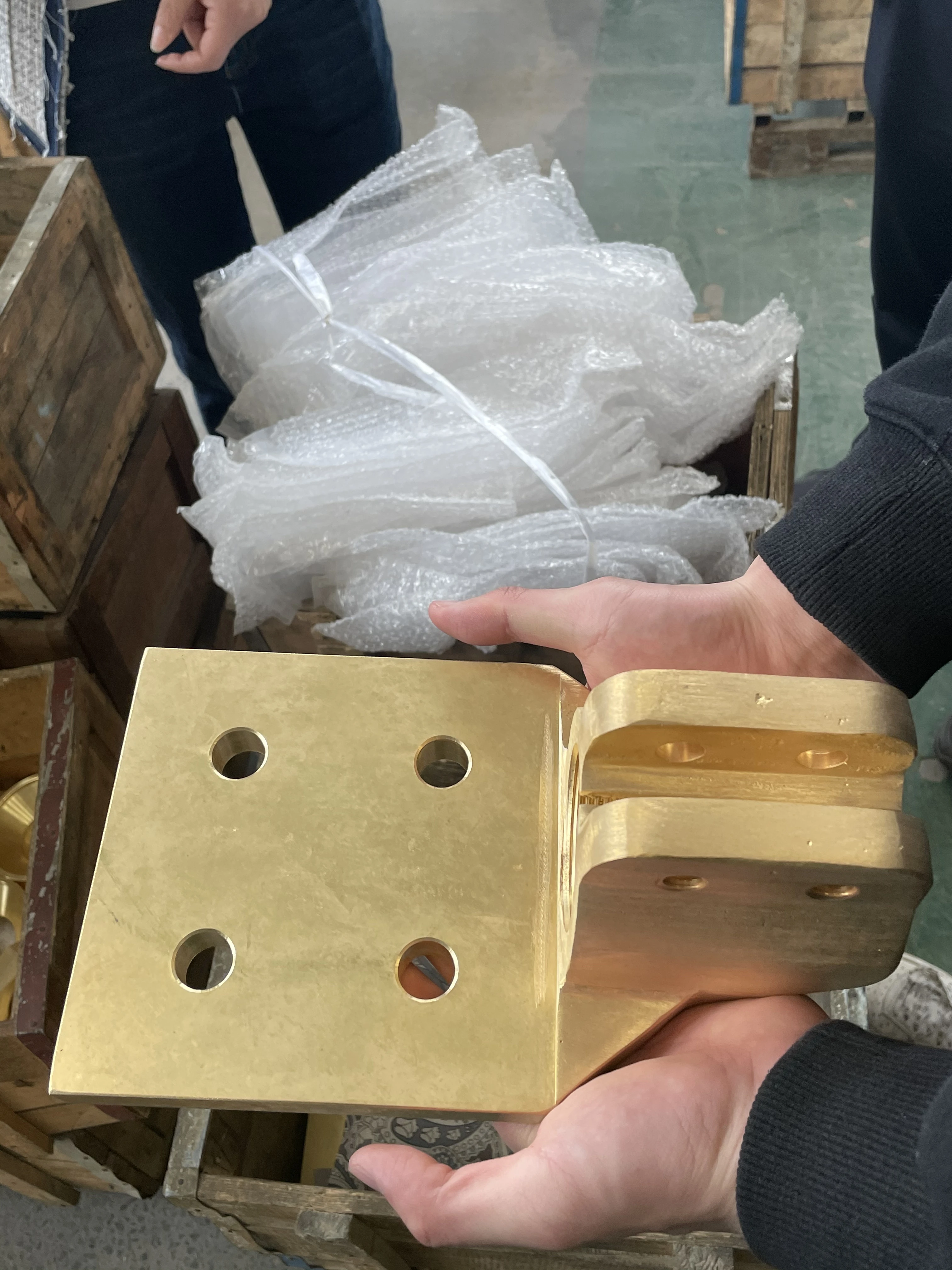 Electrical transformer ceramic bushing insulators flag