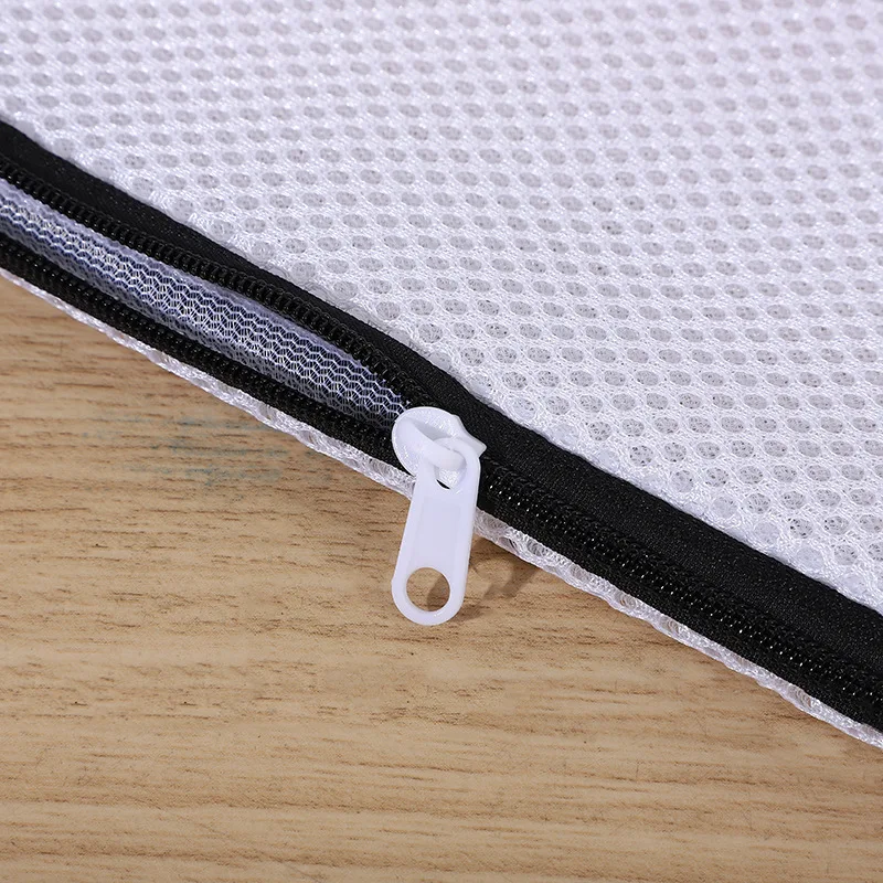 Wholesale Large Convenient Mesh Shoes Washing Bag White Color Machine Washable Shoe Laundry Bag