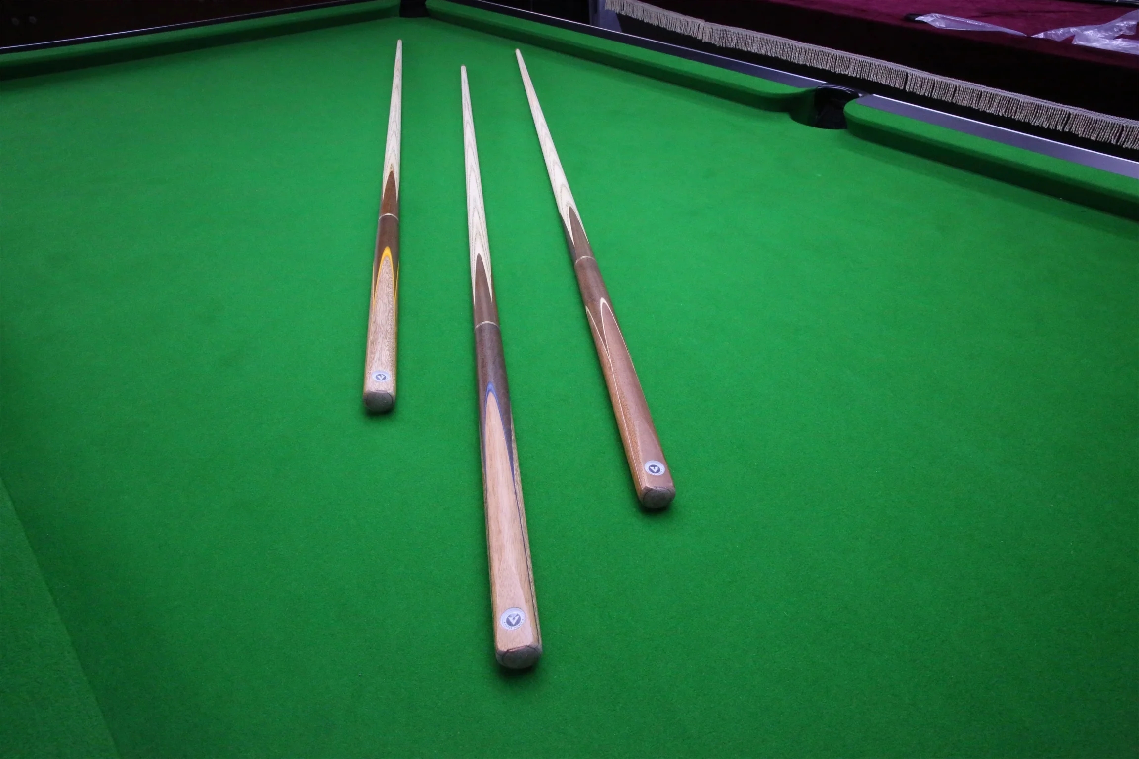 Cheap hotsale superpower snooker cue stick for snooker game
