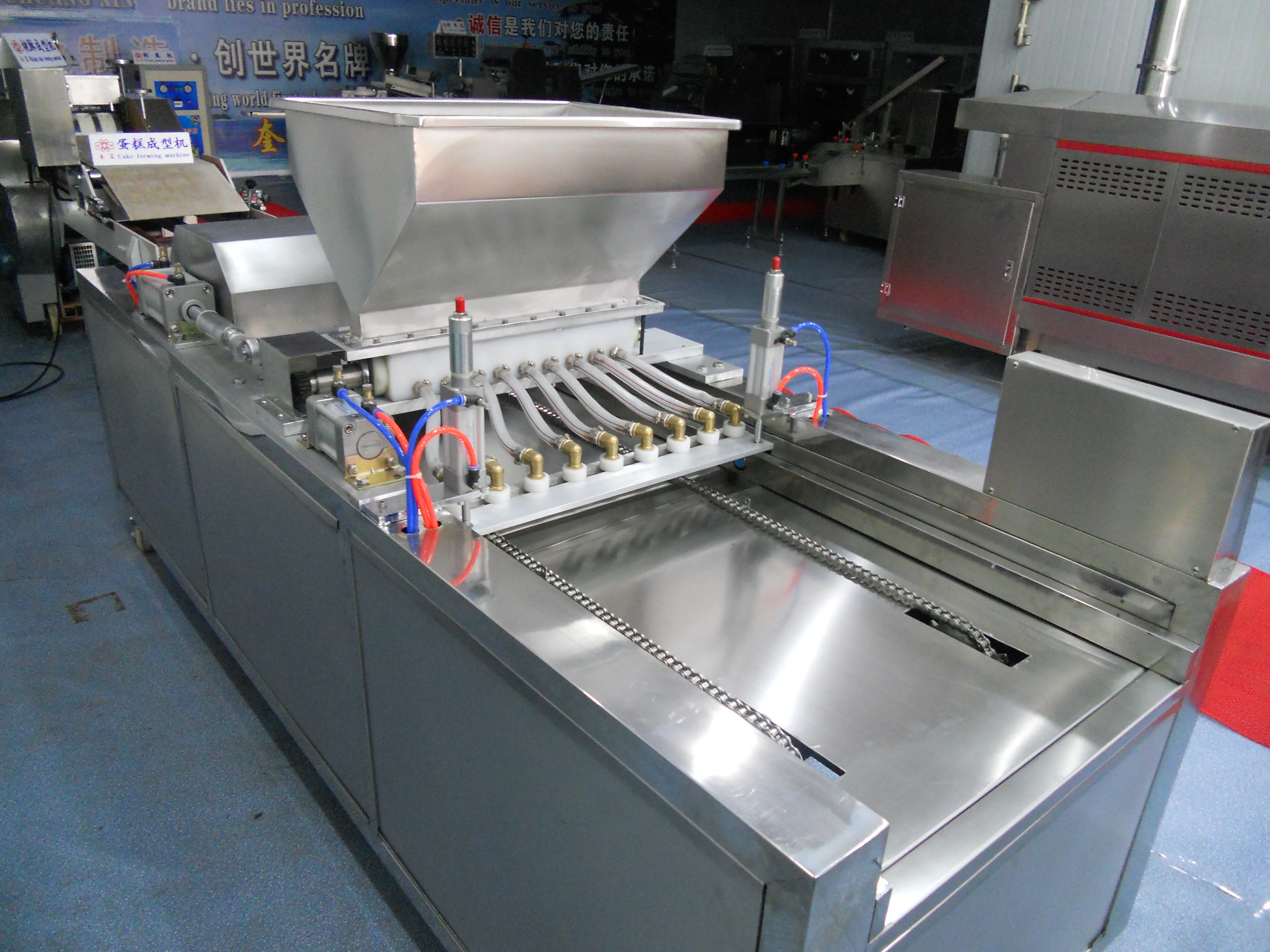 Large output automatic cake making machine cake production line