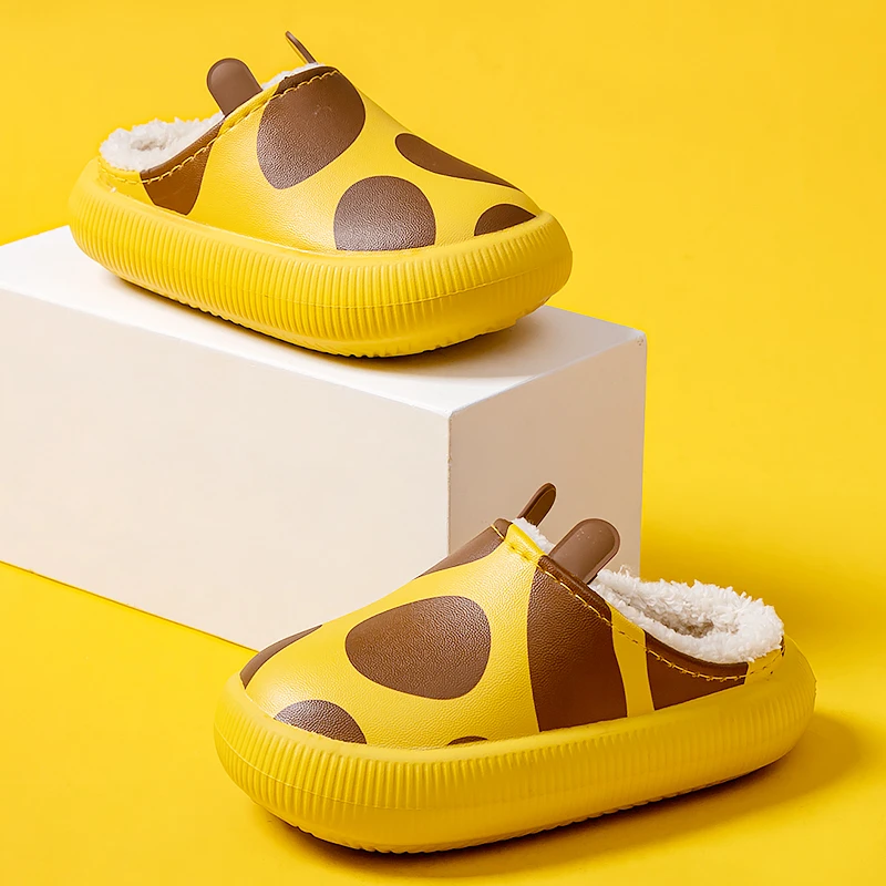 INS Trending Giraffe Cute Fluffy Soft Comfortable Home Indoor Furry Children Shoes Slippers Slides for Kids
