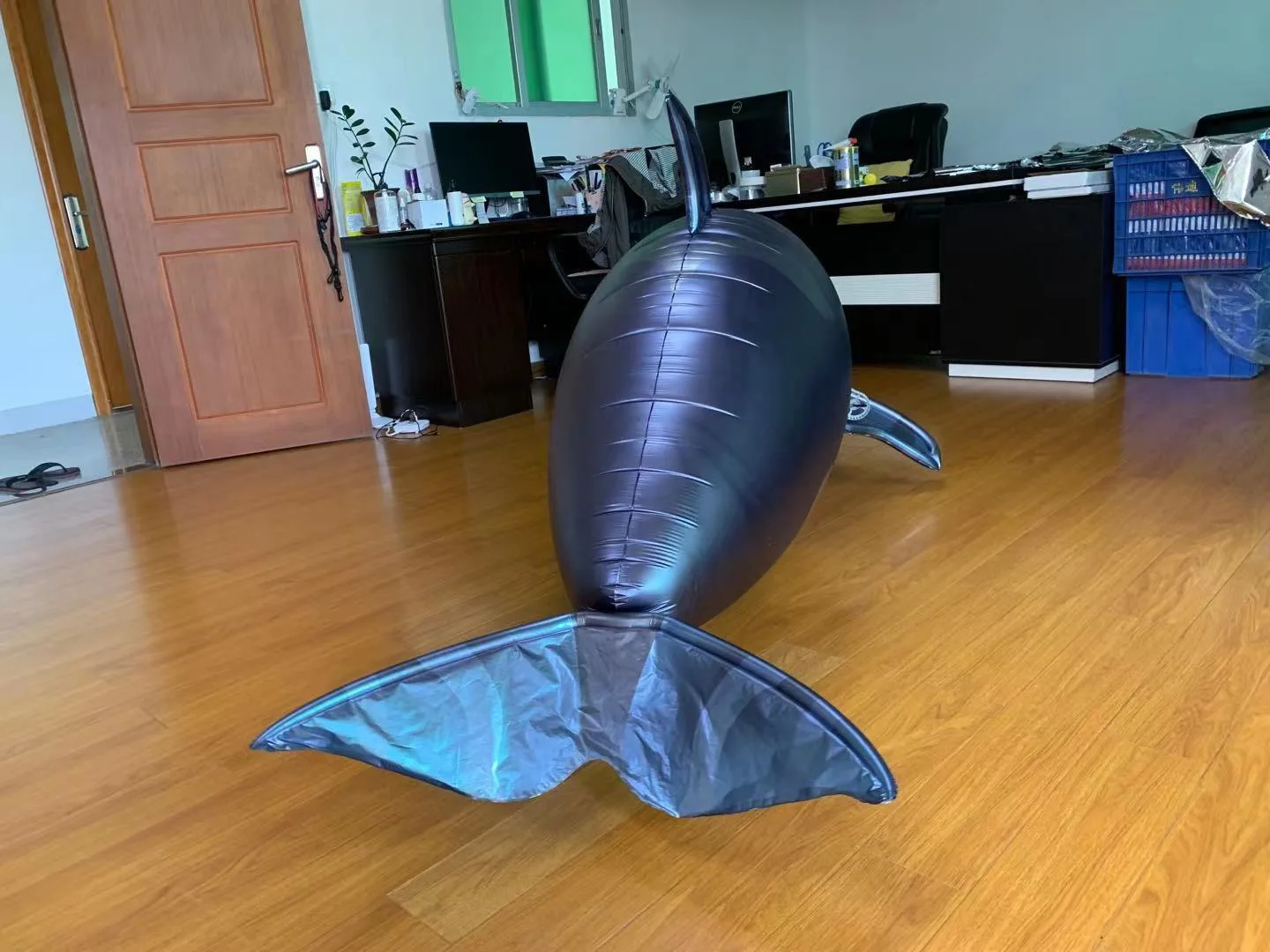 Party Decoration customized dolphin Shape Inflatable Flying Balloon With Remote Control