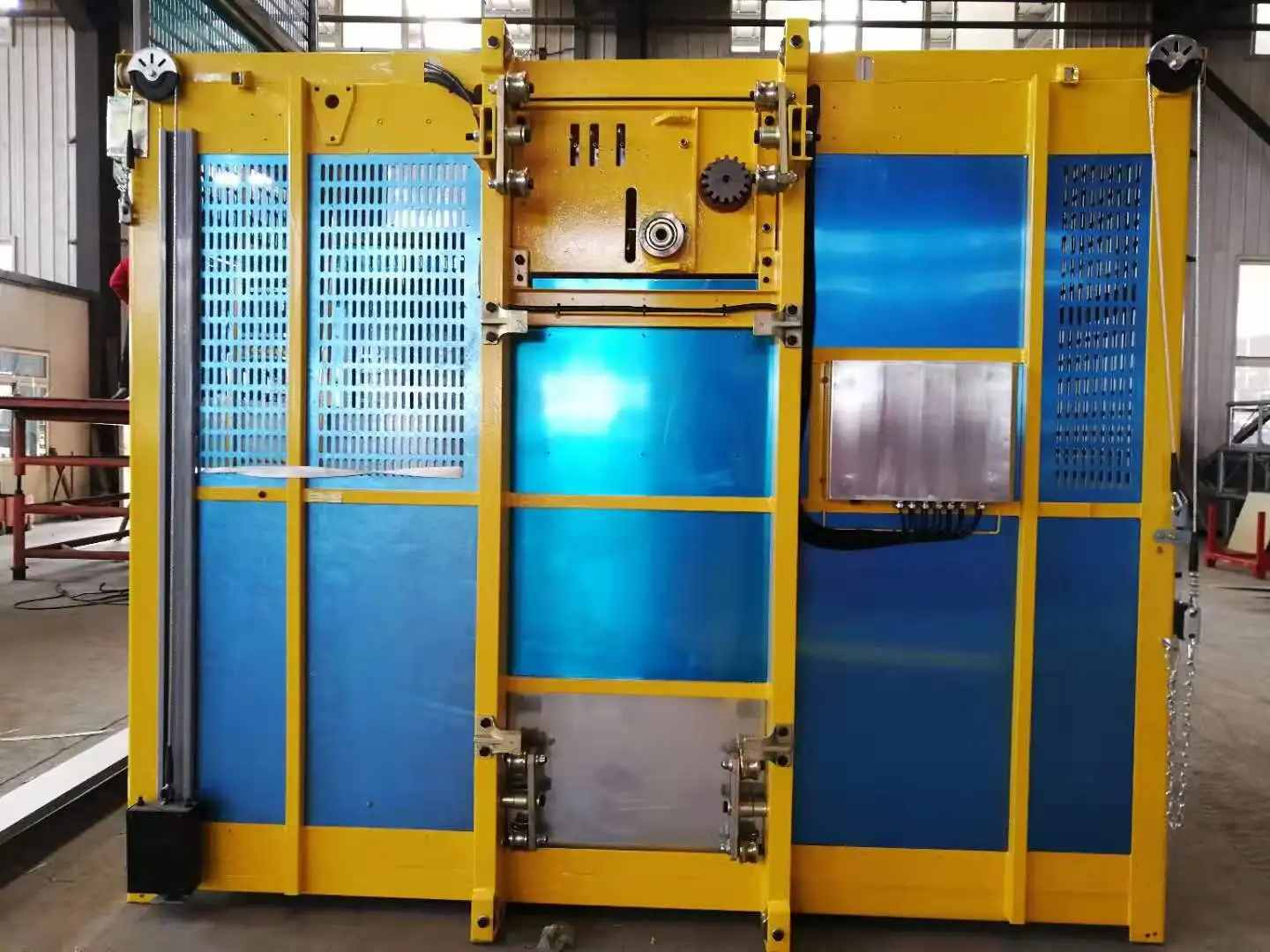 China Factory Price Building Construction Elevator Man Lift with CE