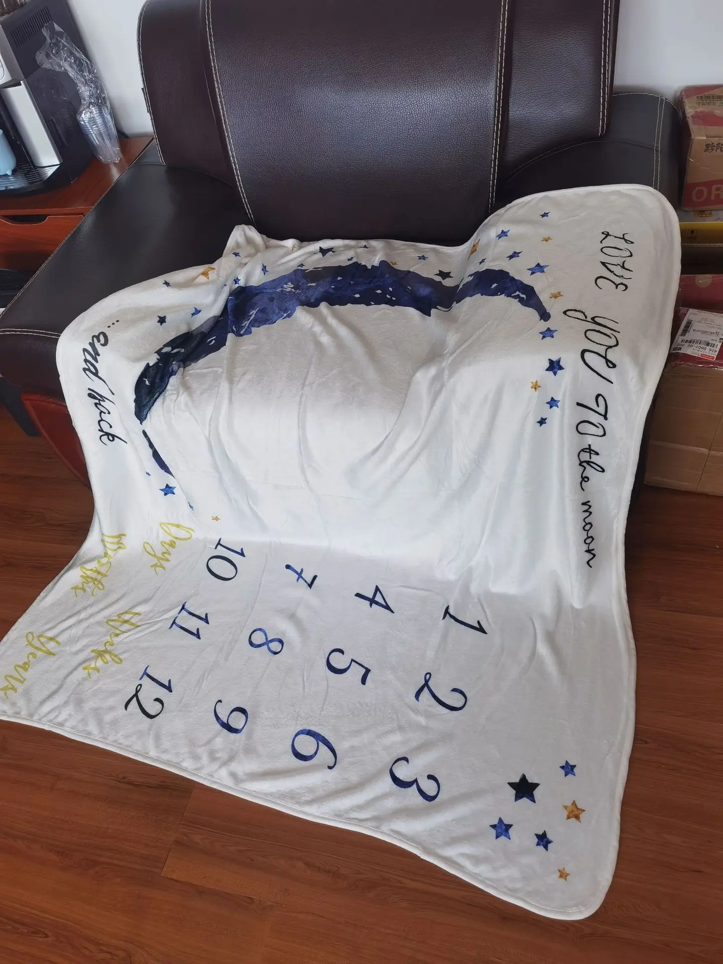 OEM Custom Newborns Soft double sides flannel  Infant Polyester Photoshoot Cartoon Photo Monthly Baby Milestone Blankets