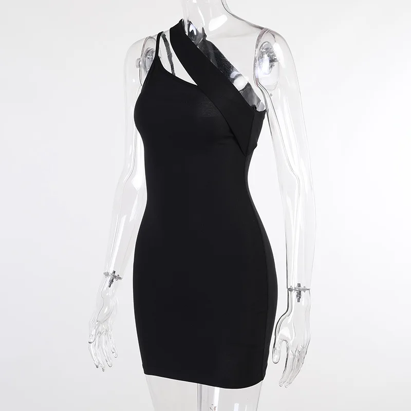 Spring and summer new diagonal shoulder sexy pure color slim temperament diagonal shoulder dress