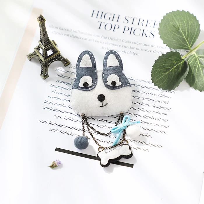 Fancy High Quality wholesale brooches simple cloth Designer brooch pin handmade cute dog Husky brooch