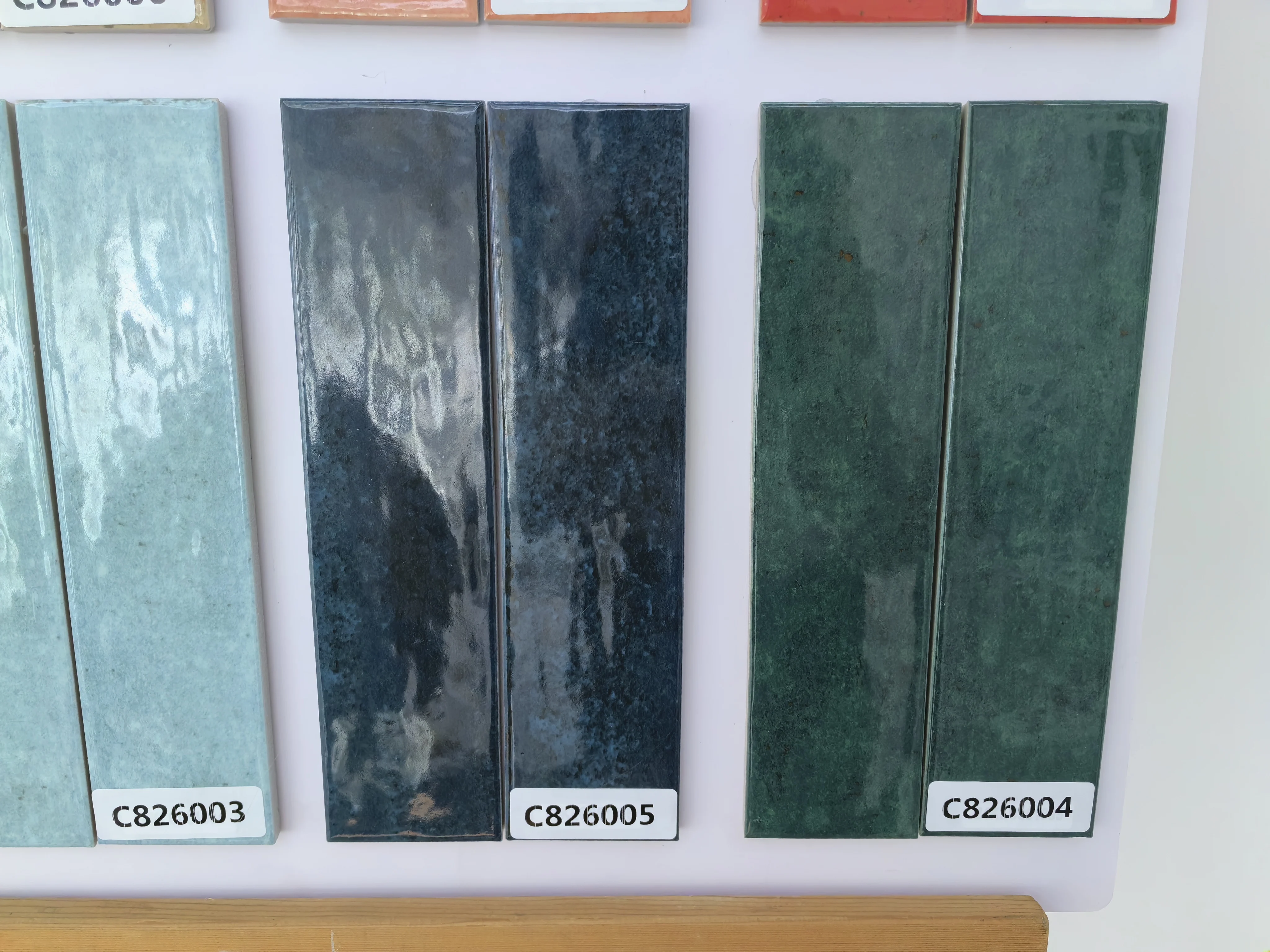 Luxury porcelain wall and floor beige ceramic tiles for bathroom and kitchen