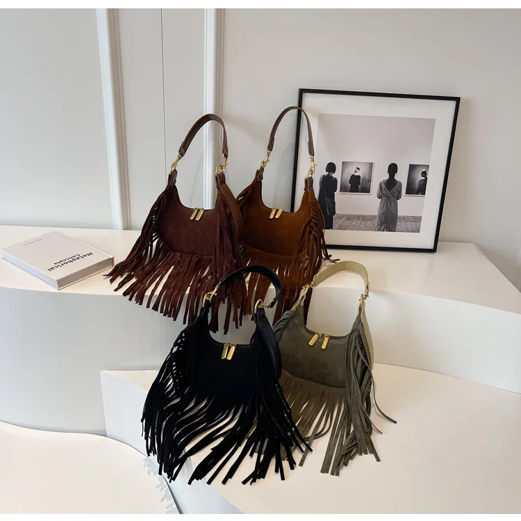 Trendy Suede Leather Tassel Hobo Shoulder Bags Featured Purses Bohemian Fringed Handbags Crossbody Bags for Women
