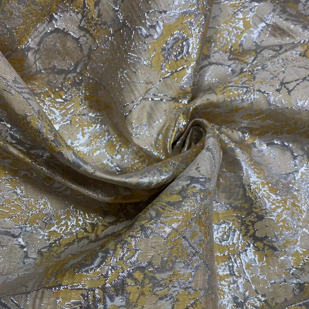CLASSICAL  FASHION DESIGN METALLIC BROCADE JACQUARD FABRIC FOR LADY GARMENT FACTORY SALES