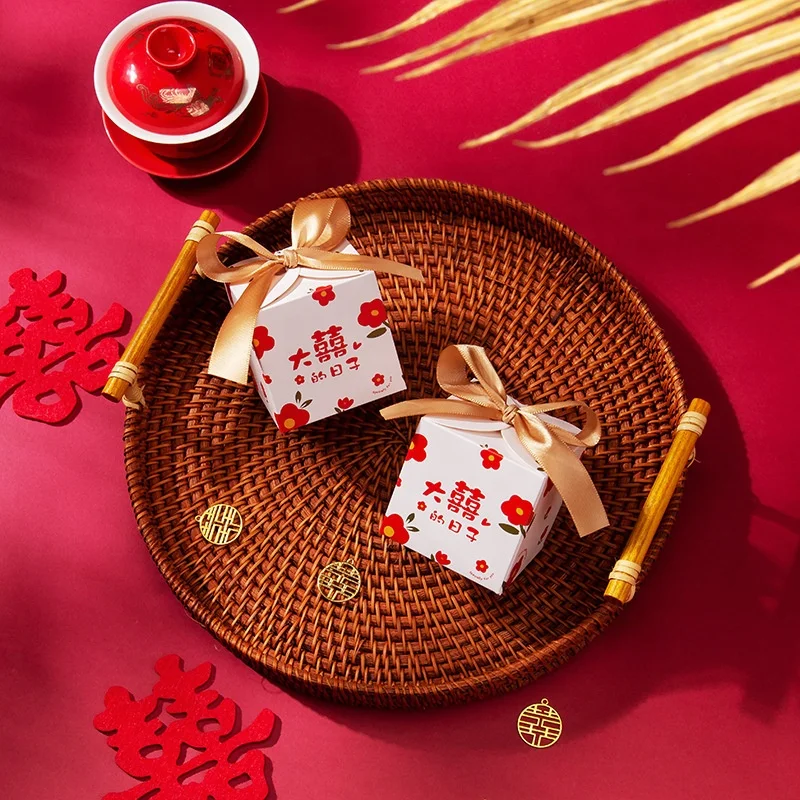 gold printing 250g paper case with silk ribbon as wedding candy box