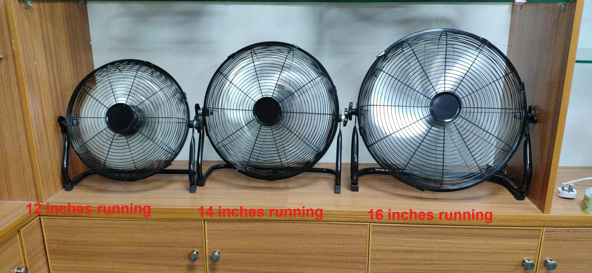 Home appliance 14inch home use mobile easy control  big wind lithium battery  rechargeable solar powered ventilation fan