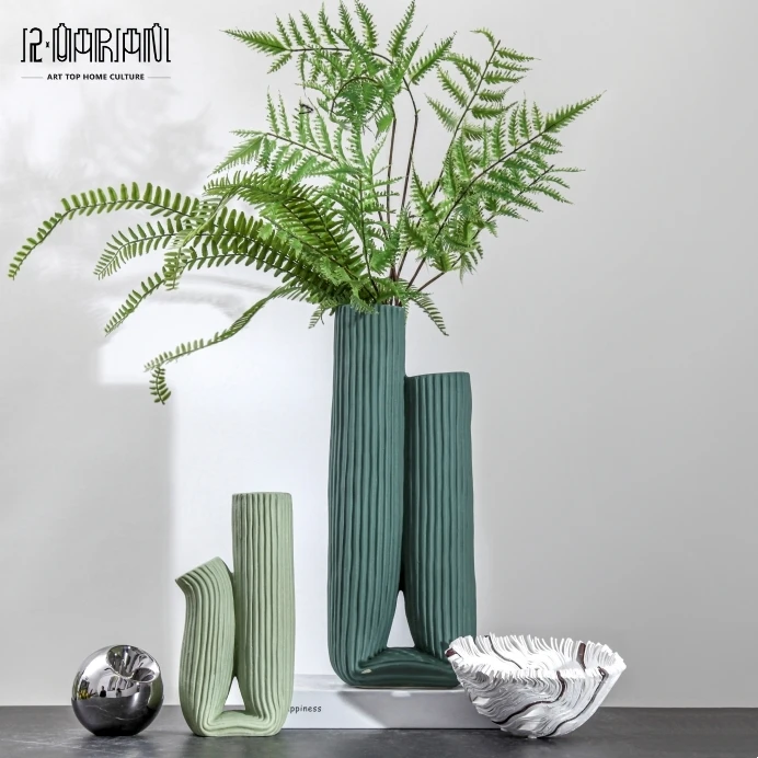 Factory Wholesale Minimalist Design Tall Modern Ceramic Vase Decoration Table Flower Vase For Home Decor