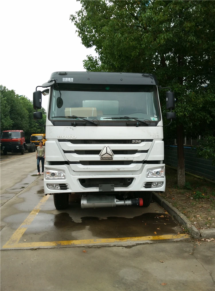 5000 Gallons 6000 Gallons HOWO fuel tank truck 20Tons 25 Tons SINO bowser tank with vehicle with flow meter