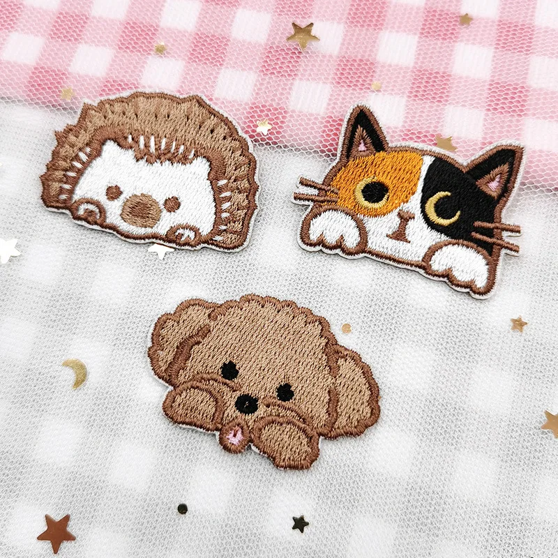 Kawaii cartoon little animals patches custom dog hedgehog iron on embroidery patch cat