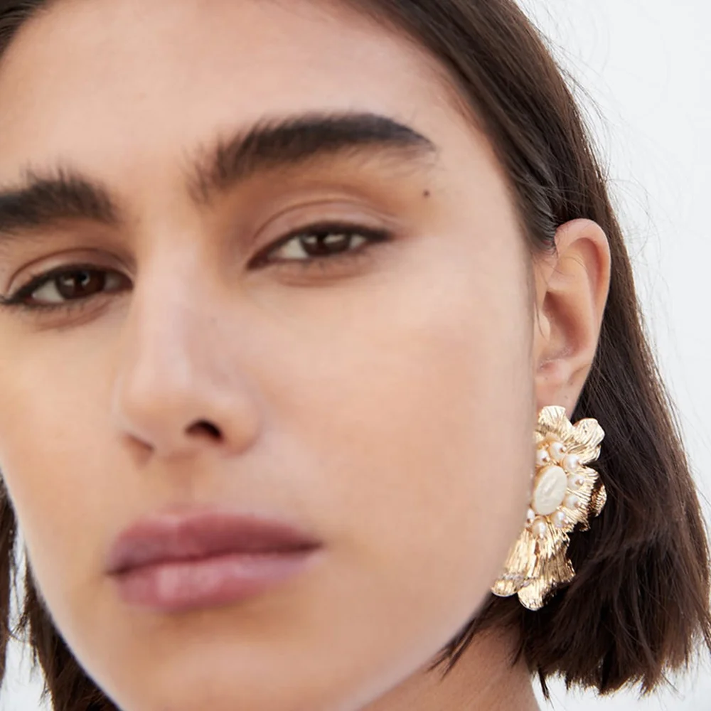 Сплав ювелирных изделий Основной материал и серьги Тип ювелирных изделий цветочные жемчужные серьги