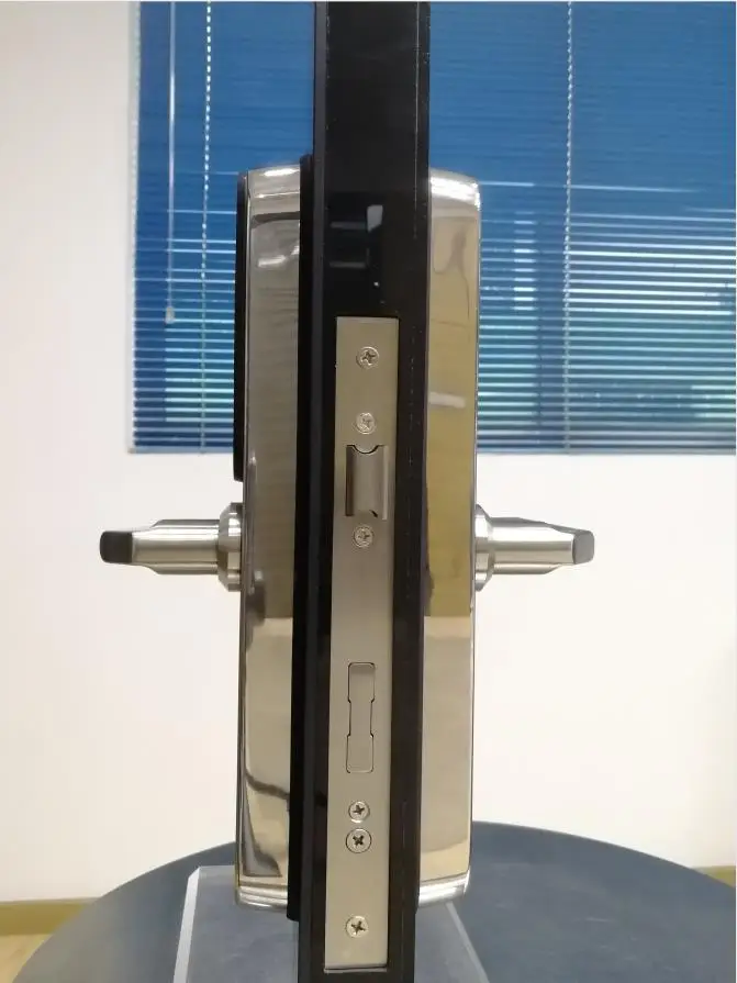 
Goodum TTLock Bluetooth APP Wifi Fingerprint Password RF Card European Smart Door Lock E6900W For Aluminum Door 