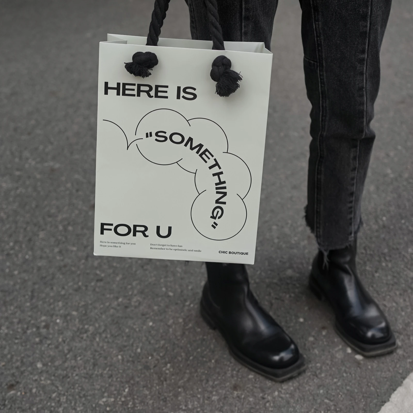 
High-end customized shopping bag with logo print 