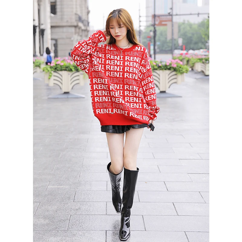 
RENI original contrast color letter jacquard long-sleeved round neck mid-length wide-shaped thin warm pullover sweater 