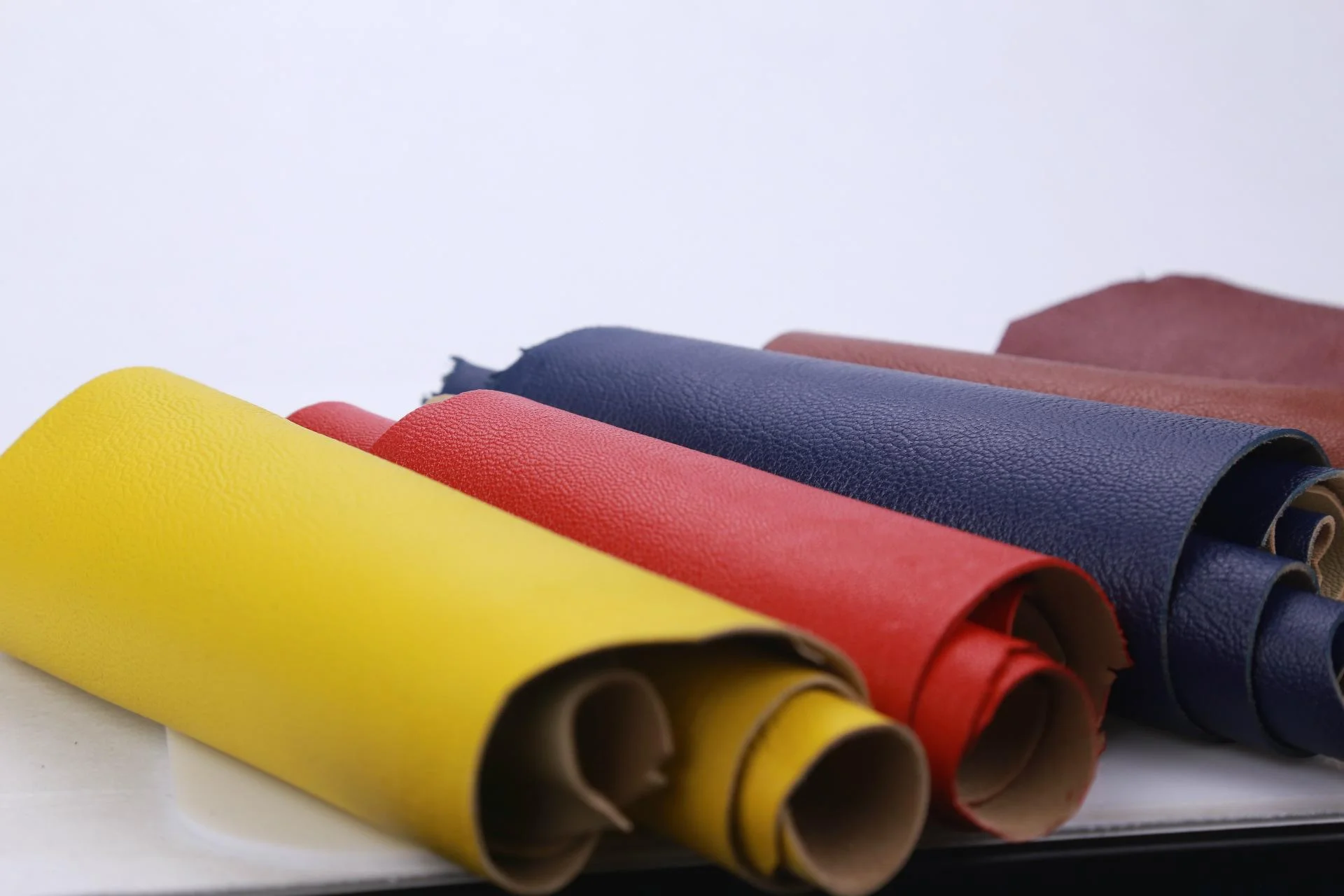 X-HUMATE Factory price sodium sulphide/Na2S with yellow flakes