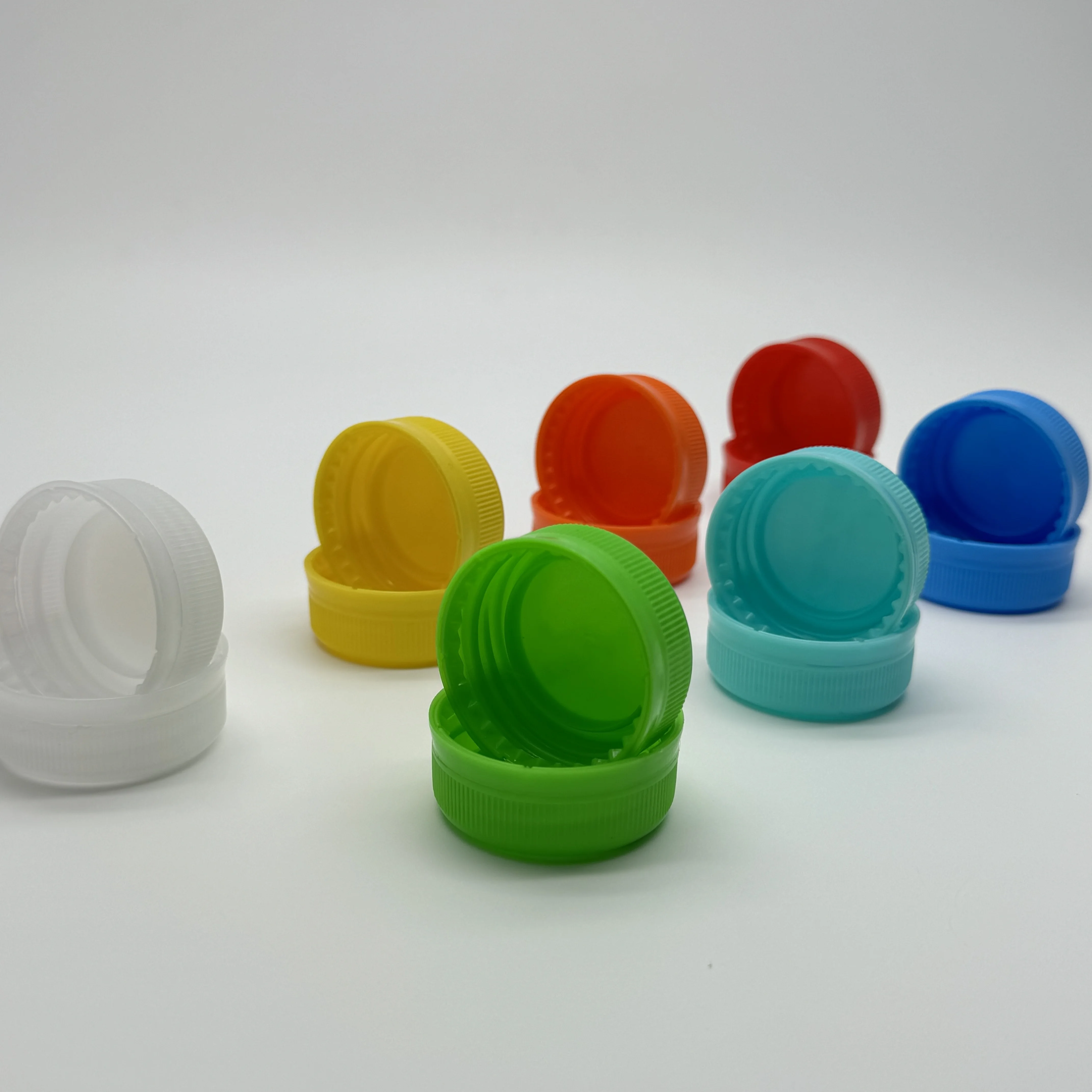 38/30 Cheap Price Smooth Disposable 38Mm PE Plastic Bottle Caps With Custom Logo