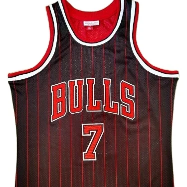Оптовая продажа летняя мужская баскетбольная майка серия M & N Bull № 7 Toni Kukoc 1995-96 черная и красная Полосатая с вышивкой