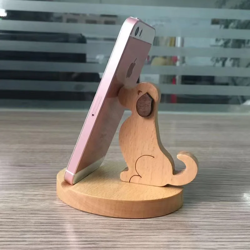 Creative Wooden Mobile Phone Stand in Beech Pony and Toma Back Mounted Coin Design for Dogs