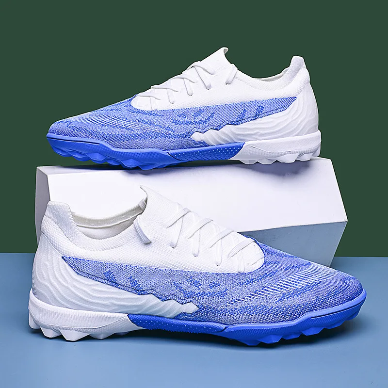 Wholesale hot sales of new Messi nail game training anti-slip wear-resistant ball football shoes running shoes pour femmes