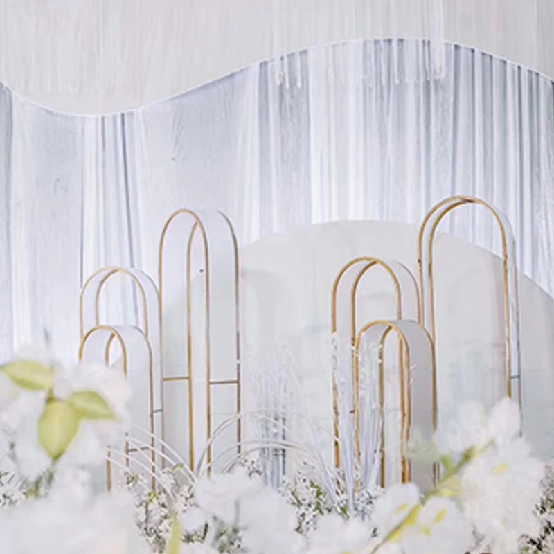 Свадебный компоновочный реквизит дорожный набор из трех пленочных свадебных столов Заводские арочные украшения