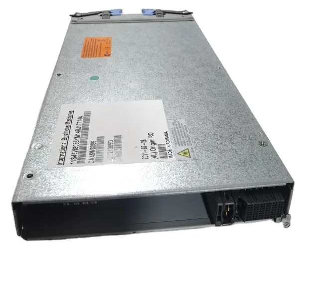 Сторонний поставщик обслуживания, 4 порта, 8 ГБ, адаптер модуля управления FC MADA 18P3456 99Y0444 45W8086