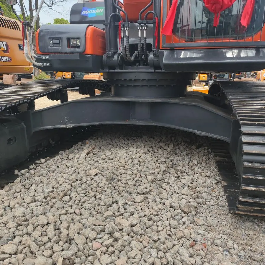 New Products Factory Supplier High Quality Doosan 300-9c Used Crawler Excavator Original Engine