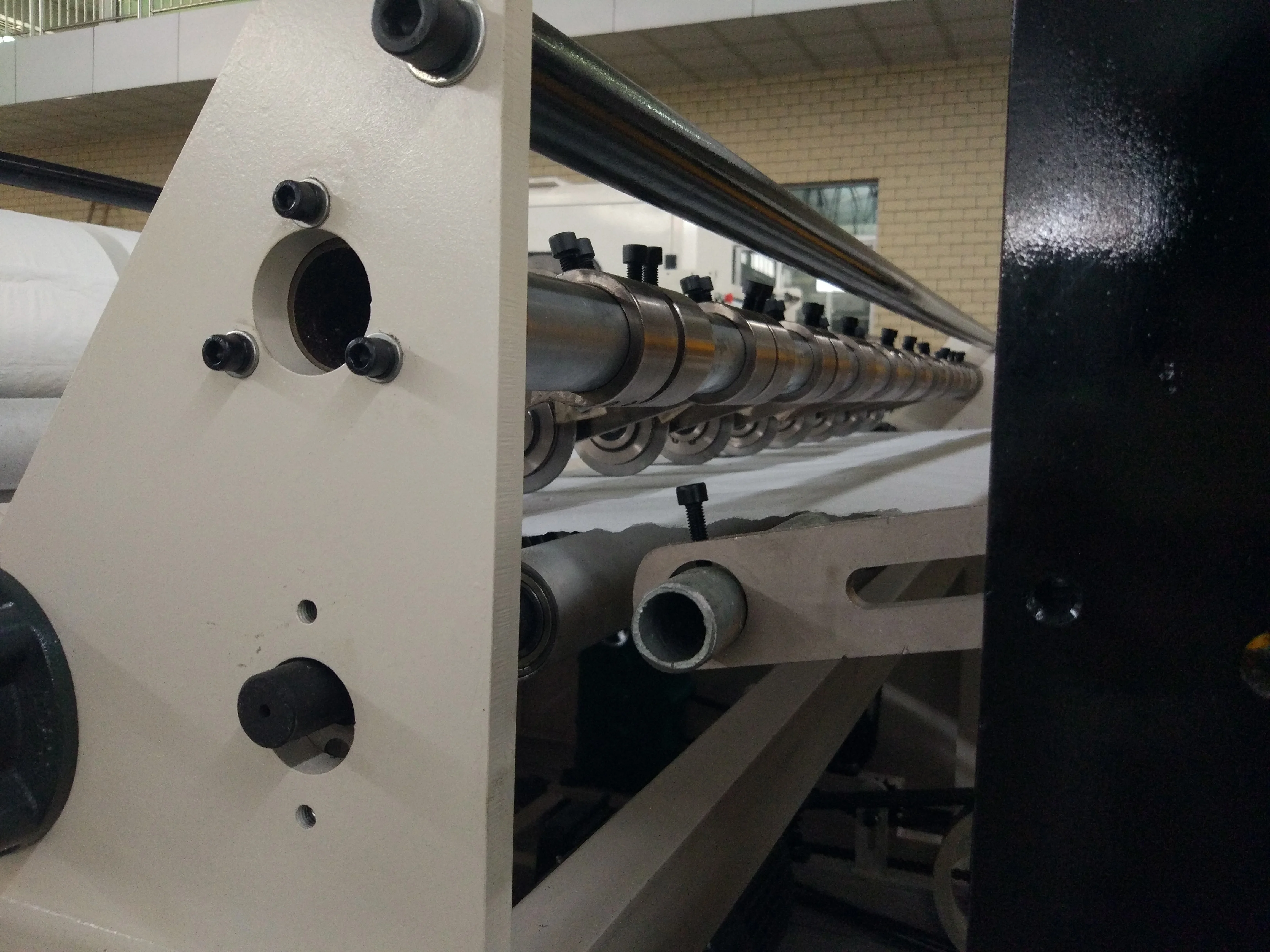 Automatic Toilet Paper Roll Rewinding Perforating Slitting Machine