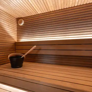 Traditional Red Cedar 6 People Steam Outdoor Cube Sauna