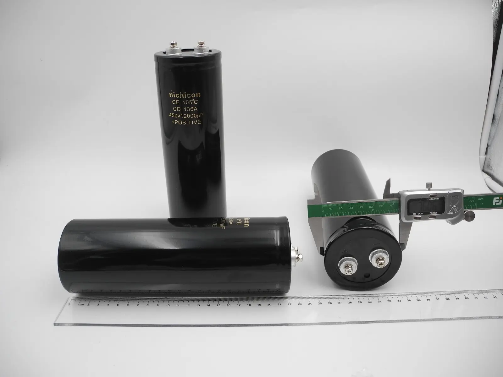 Screw Terminal Aluminum Electrolytic Capacitor 12000uF 450V 75*220mm