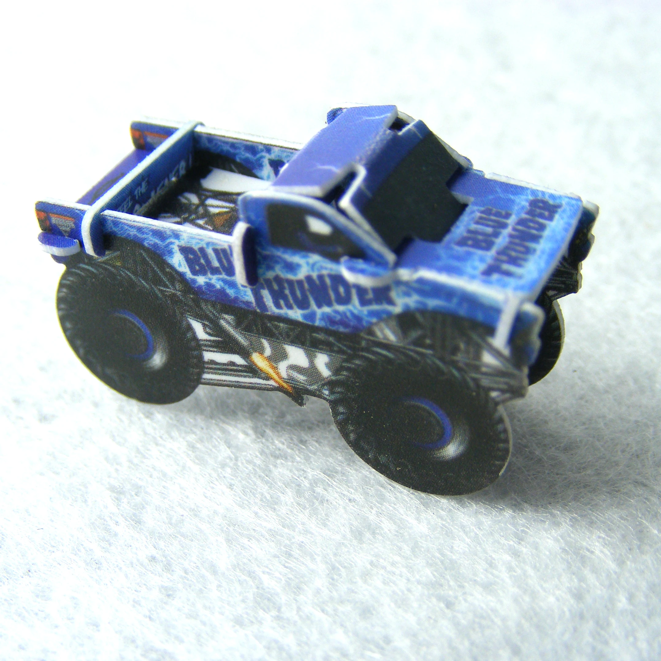 OEM customized personality 3D cartoon toy car plastic puzzle