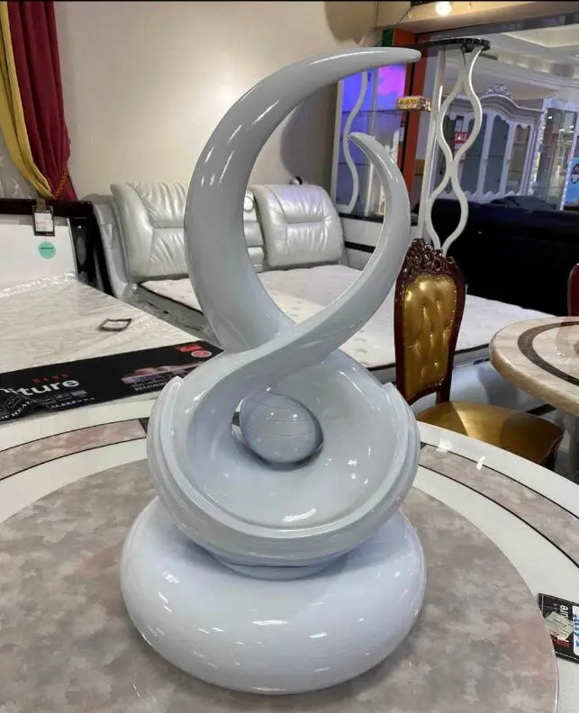 Customized Home Table Art Decor Luxury Modern Resin Abstract Sculpture