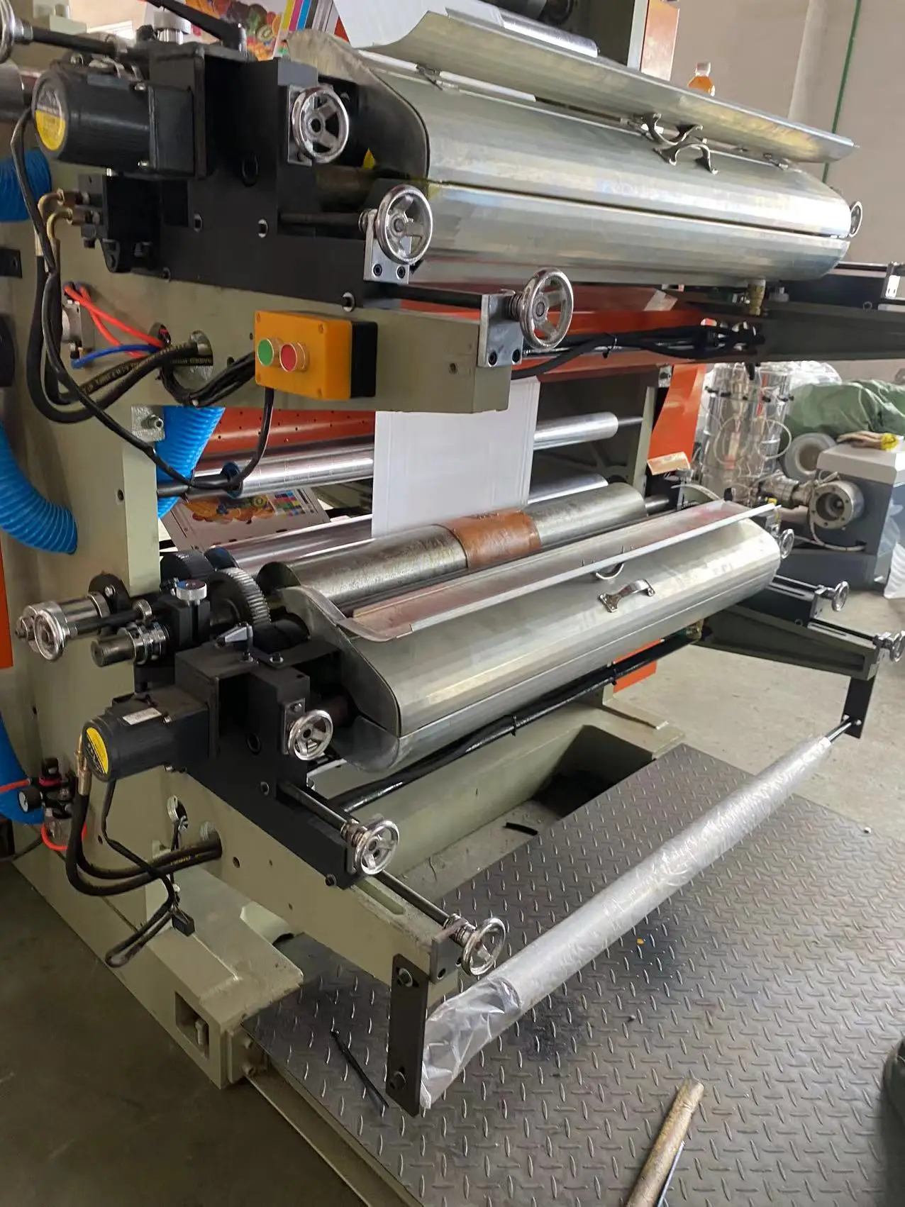 Alibaba Automatic Four Color Film Plastic Offset Flexographic 4 Colour Paper Bag Flexo Printing Machine for Aluminum Foil