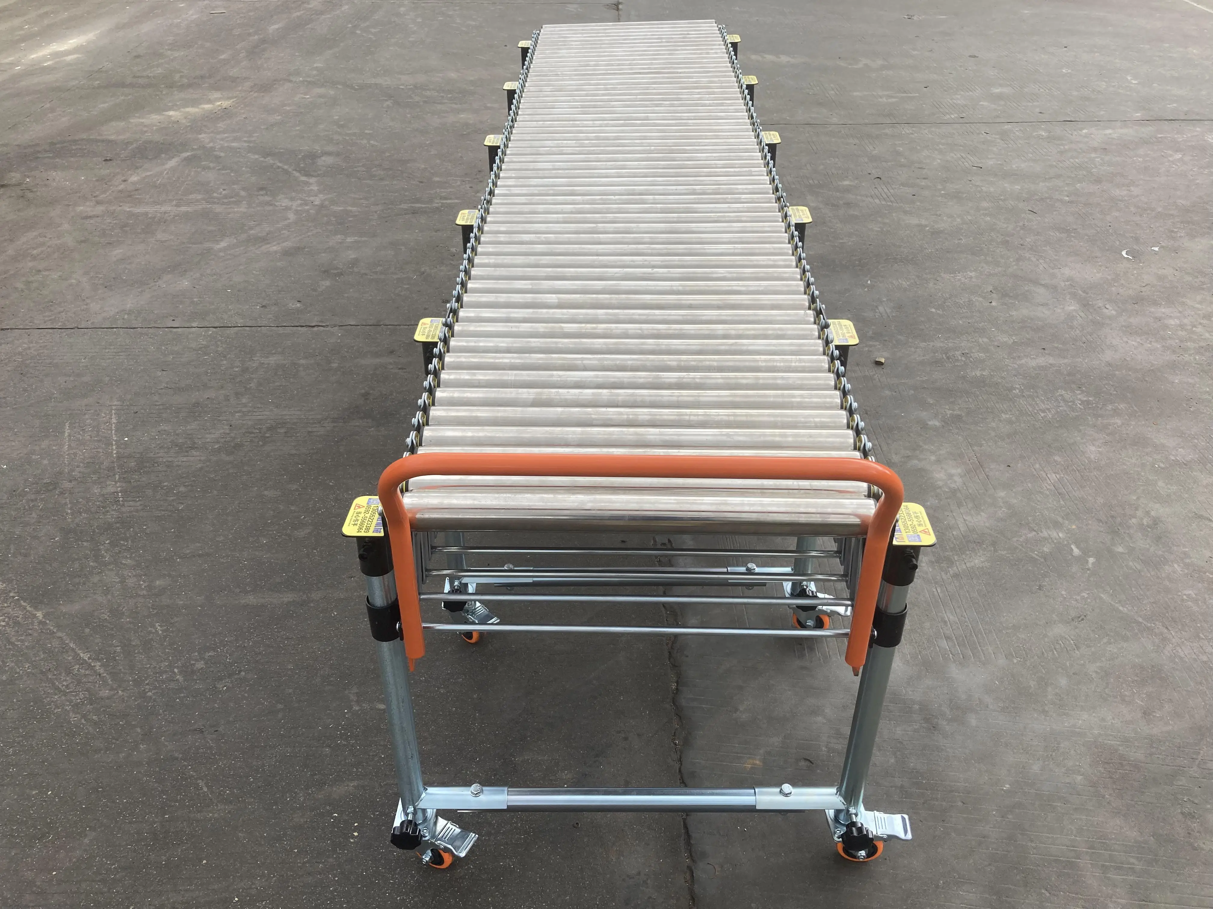 Factory Cheap Price Stainless Steel Gravity Flexible Roller Conveyor for sales