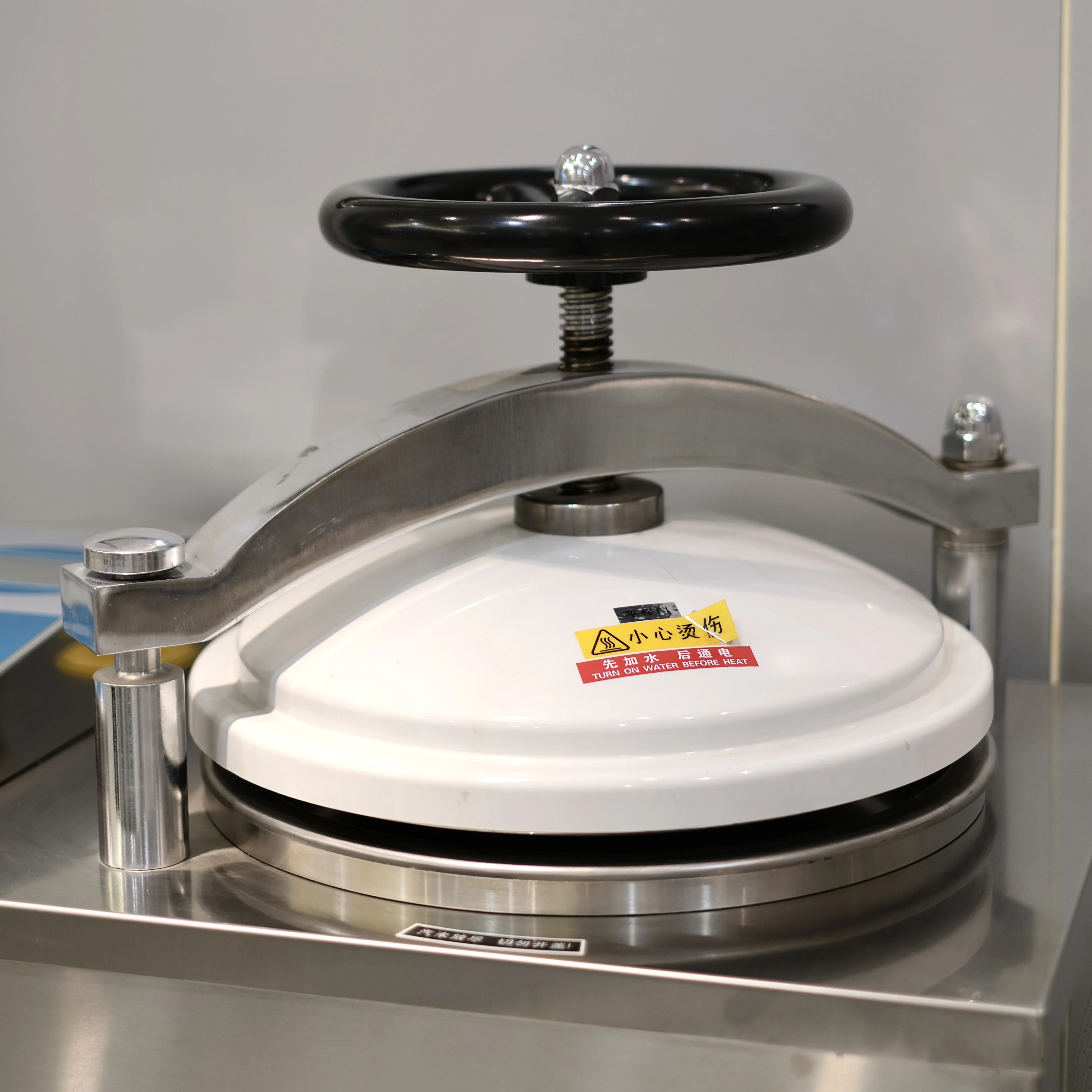 autoclave steam sterilizer retort machine automatic high pressure for medical Instruments Culture media Waste