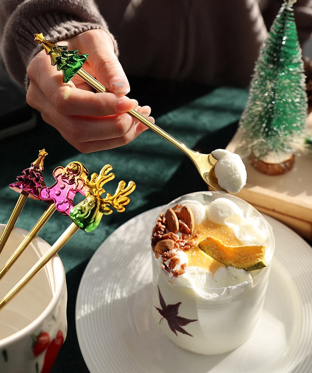 Christmas Tableware 4Pcs Stainless Steel Coffee Spoon Snowman Tree Children Tea Scoop Eat Ice Cream Dessert Scoop Creative Spoon